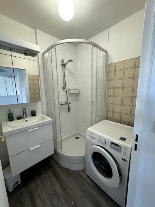Appartement Neuf Avec Balcon Et Parking Prive Caen Dış mekan fotoğraf