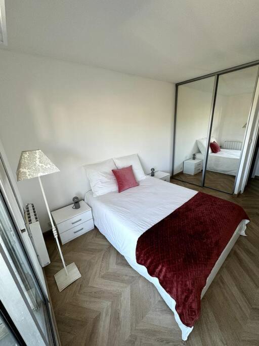 Appartement Neuf Avec Balcon Et Parking Prive Caen Dış mekan fotoğraf